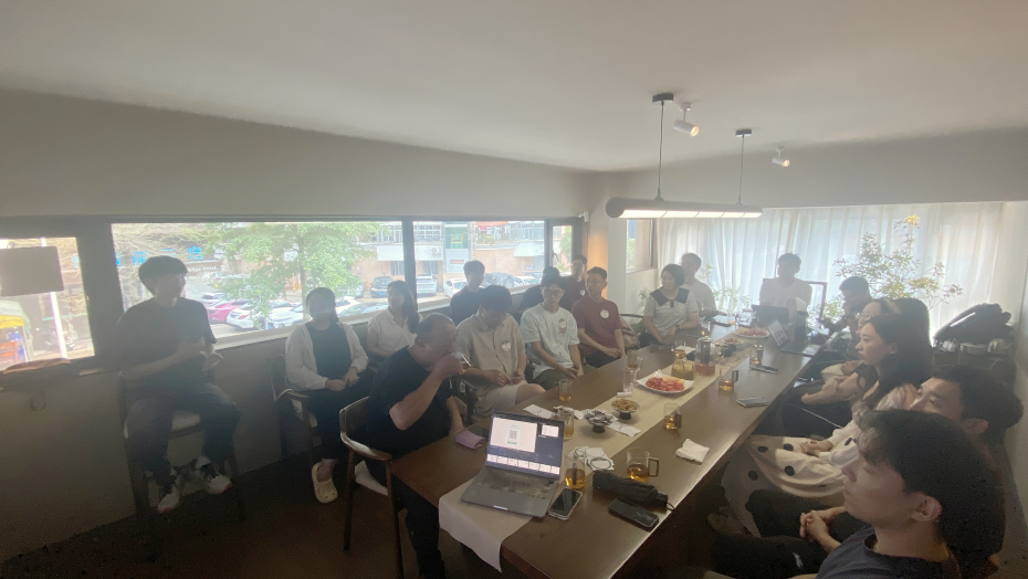 做了 7 年设计师,我把居家办公4年踩过的坑,整理成了⼀套⼀⼈公司⽣产系统 配图1